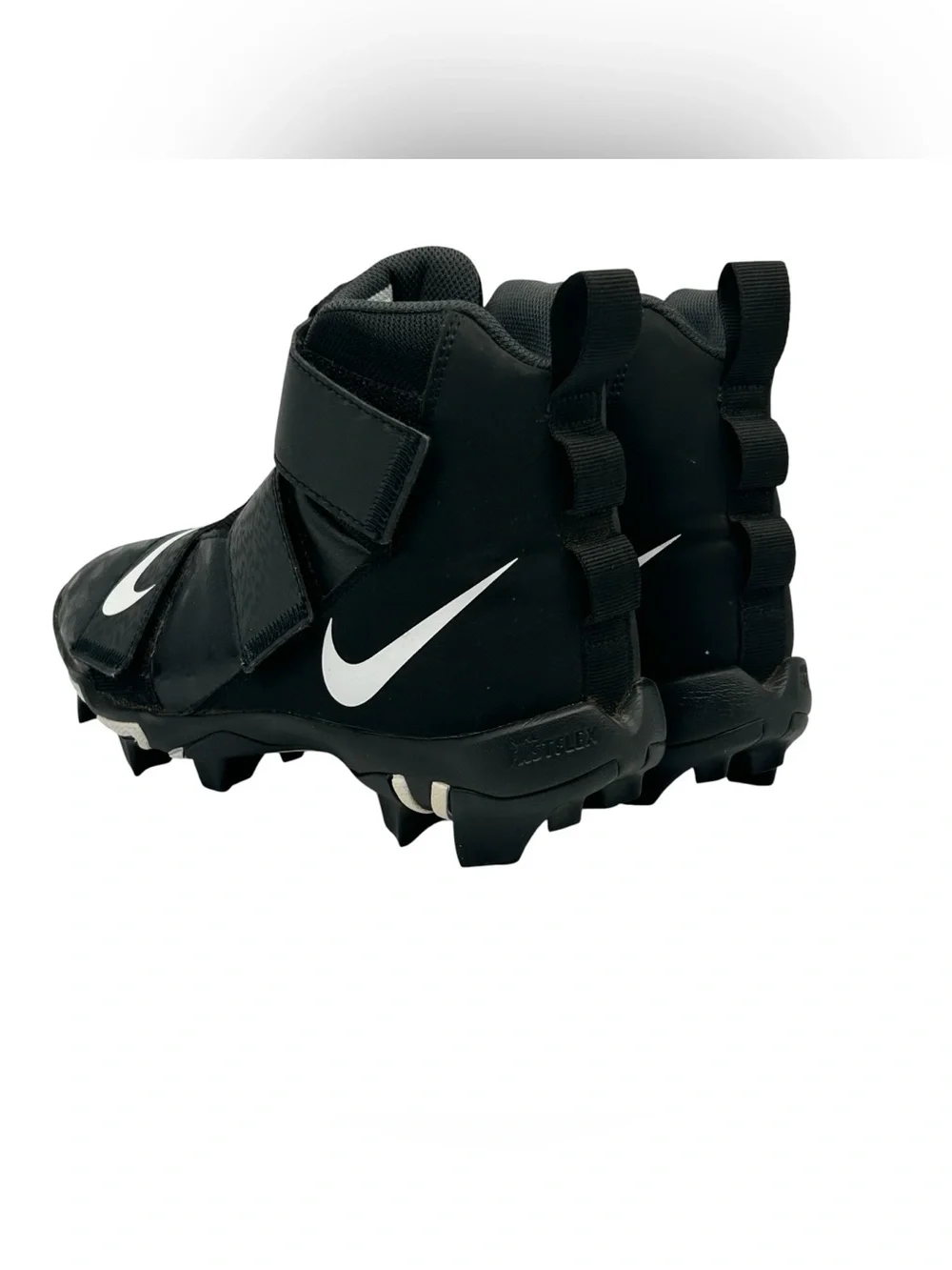 Nike Force Savage Shark 2 Mens Youth Size 6Y Football Cleats